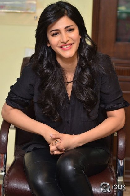 Shruti-Haasan-Interview-About-Premam-Movie